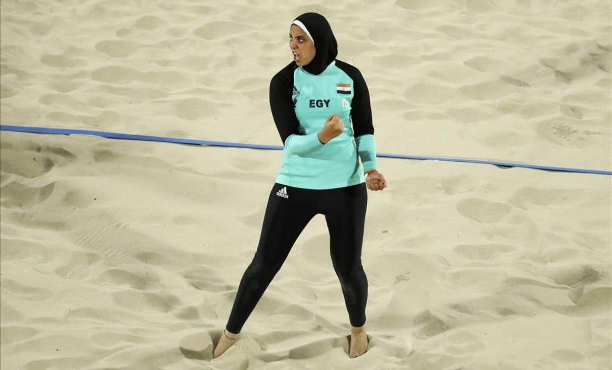 2016 Rio Olympics - Beach Volleyball - Women s Preliminary - Beach Volleyball Arena - Rio de Janeiro Brazil - 07 08 2016 Doaa Elghobashy EGY of Egypt reacts REUTERS Lucy Nicholson FOR EDITORIAL USE ONLY NOT FOR SALE FOR MARKETING OR ADVERTISING CAMPAIGNS