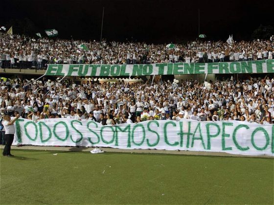 Homenaje-Chapecoense-Atanasio Girardot