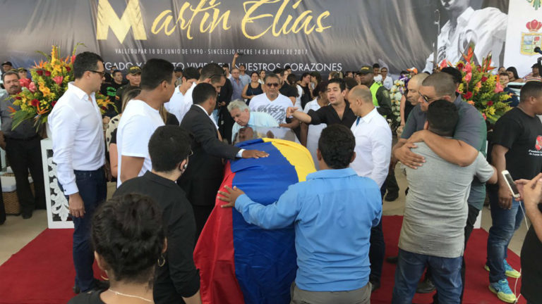 Colombia despide a Martín Elías