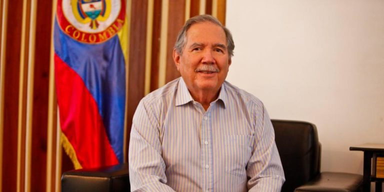 Guillermo Botero es el nuevo embajador de Colombia en Chile