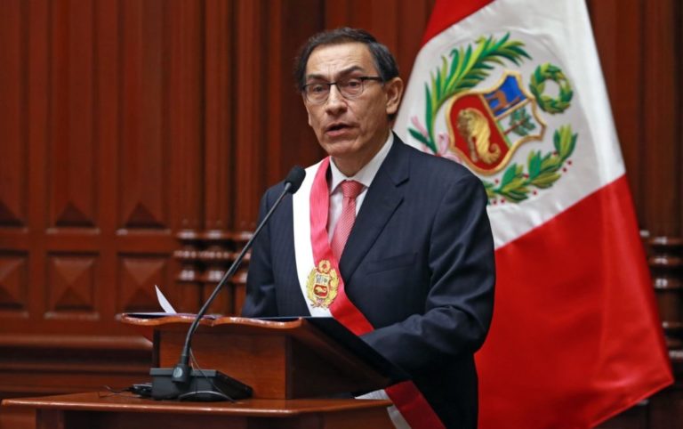 Gobierno peruano reducirá el salario del presidente y ministros