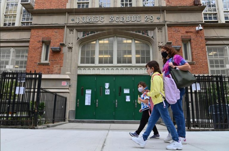 Reabrirán las escuelas en Nueva York