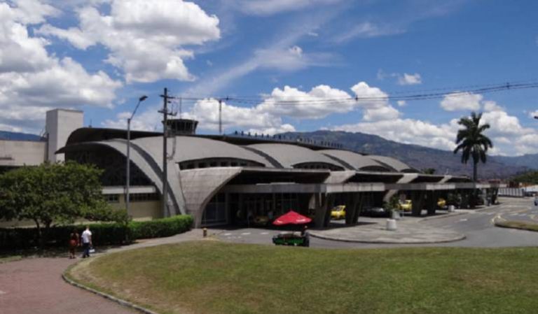 Caída de avioneta en Copacabana, reabre debate sobre el aeropuerto de Medellín