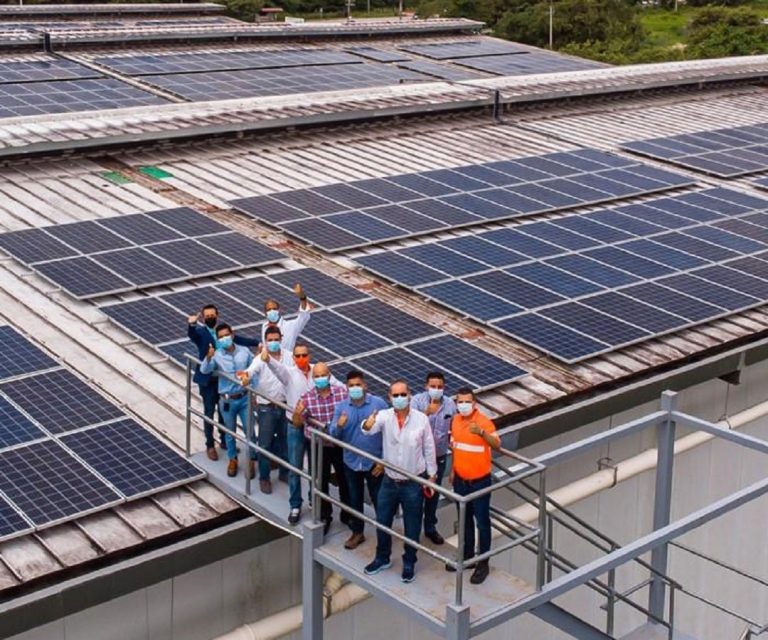 Celsia habilitó 1.500 paneles solares para la generación de energía en Panamá