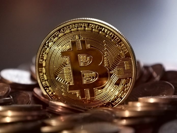 bitcoin-2008262_1920 ¿Cómo ha sido la acogida del Bitcoin en Venezuela?