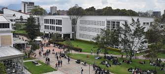 Las universidades no son repúblicas independientes