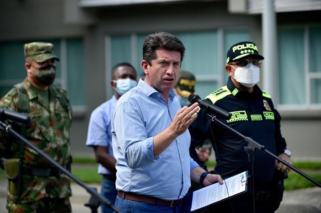 Diego Molano ministro de defensa, alertó sobre la posible presencia de fuerzas militares rusas en Venezuela