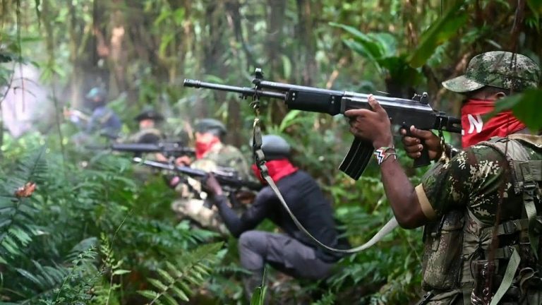 Enfrentamientos entre ELN y disidencias de las FARC en Arauca deja más de 20 muertos