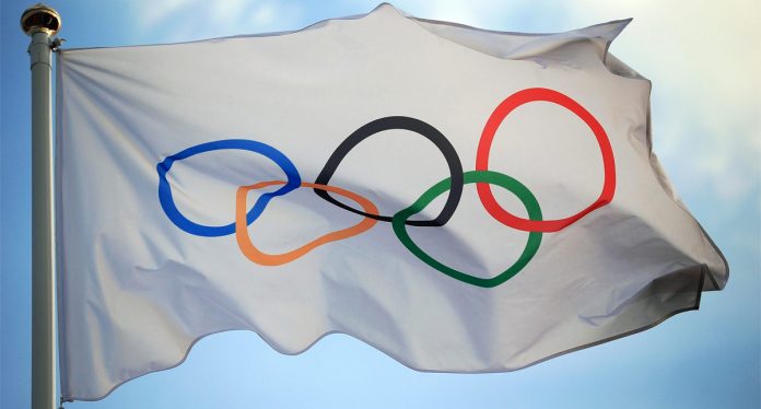 Comité Olímpico Internacional pide que no se acepte la participación oficial de atletas rusos y bielorrusos