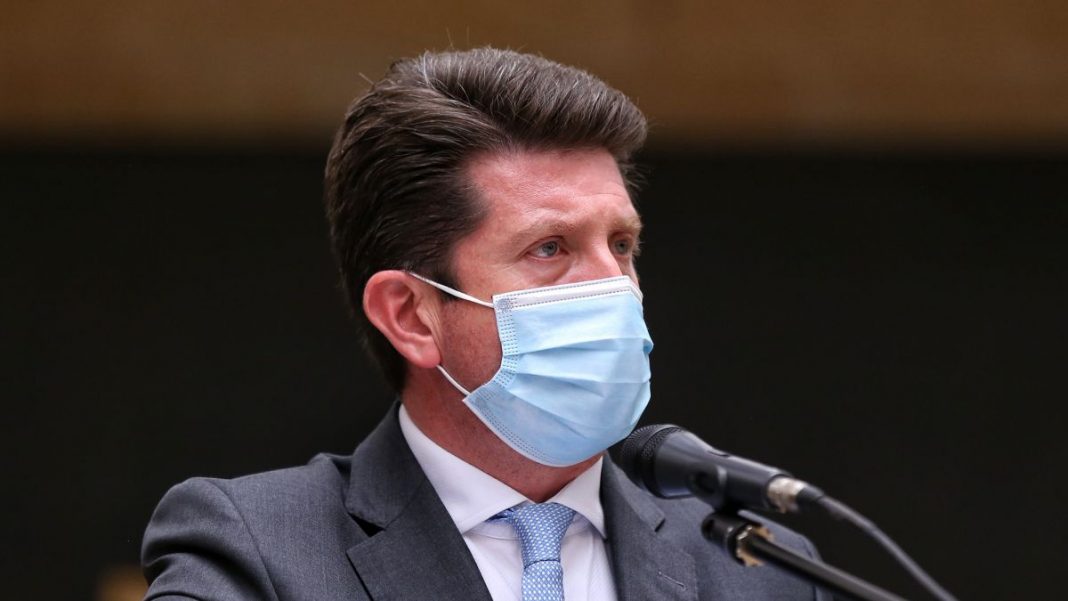 Ministro de defensa responde a las amenazas del ELN