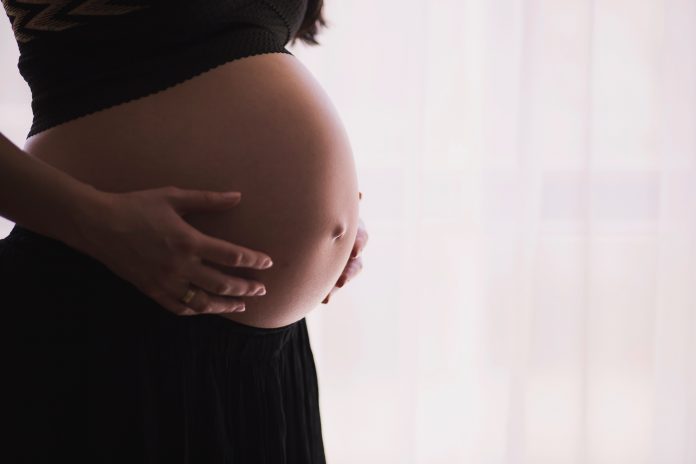 Según el DANE los embarazos en menores de 14 años representan el 31.5%
