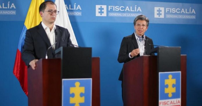 fiscal y claudia lopez