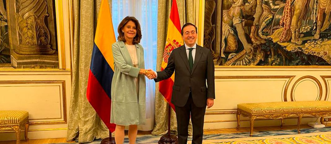 Vicepresidenta y Canciller se reúne como ministro de relaciones exteriores de España