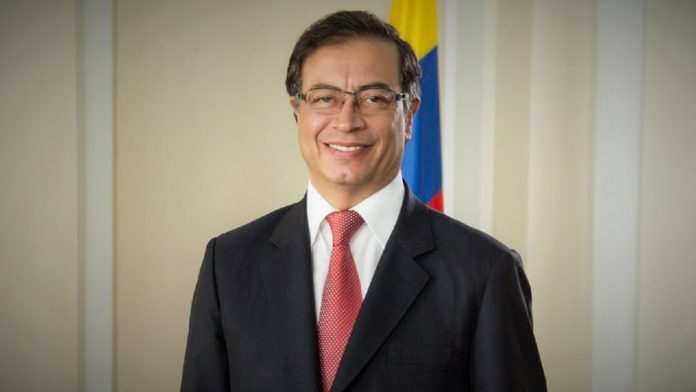 Gustavo Petro oficialmente es el nuevo presidente de Colombia