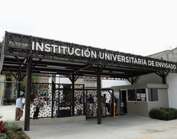MinEducación entregó Acreditación Institucional en Alta Calidad a la Institución Universitaria de Envigado
