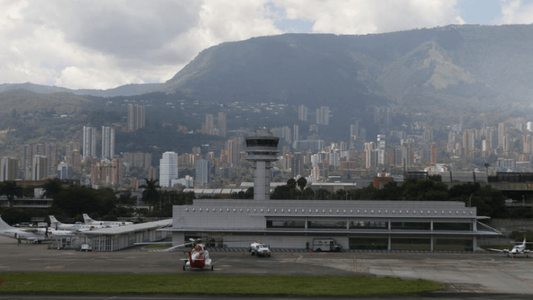 Viajar desde Medellín por el Aeropuerto Enrique Olaya Herrera le puede ahorrar ente $100.000 y $150.000