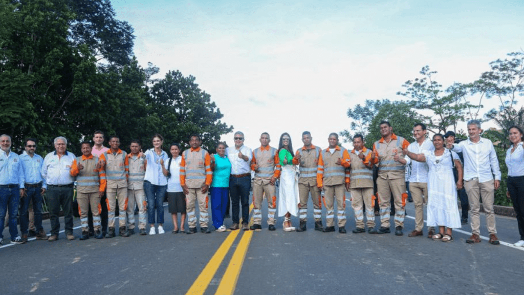 Entrega de Obra Vías del NUS en Antioquia