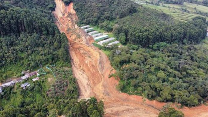Comunidad ya había alertado a las autoridades sobre el deslizamiento en San Antonio de Prado