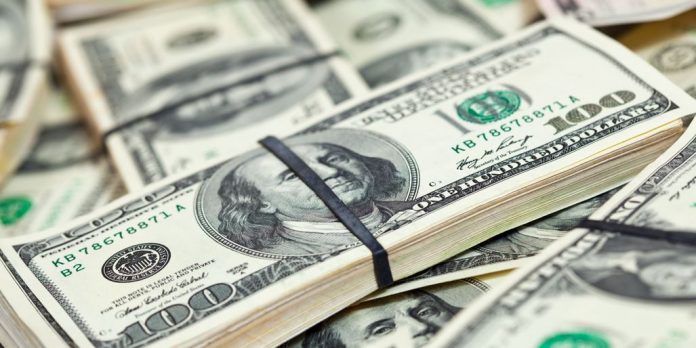 Dólar por debajo de $4.200 la primera semana del gobierno Petro