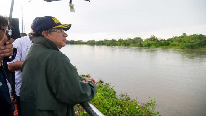 Presidente Gustavo Petro considera declara emergencia económica por crisis climática