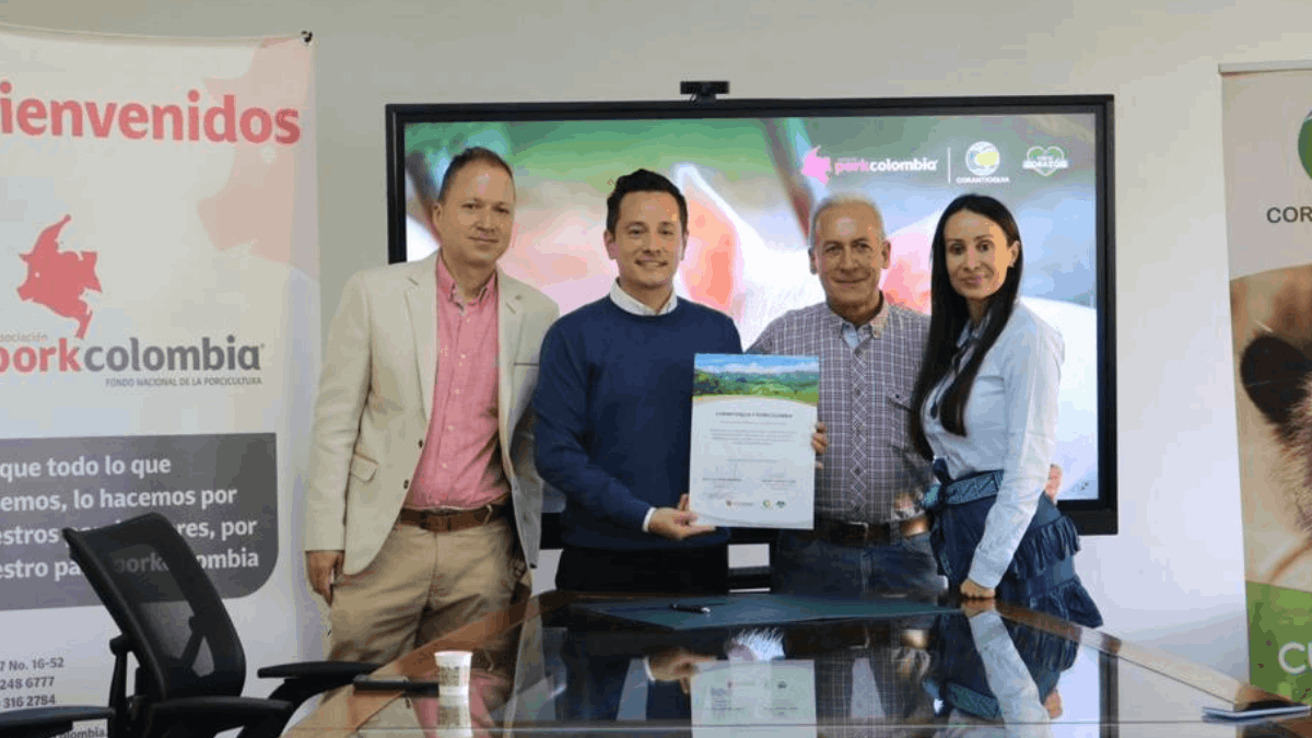 Porkcolombia y Corantioquia firmaron agenda ambiental