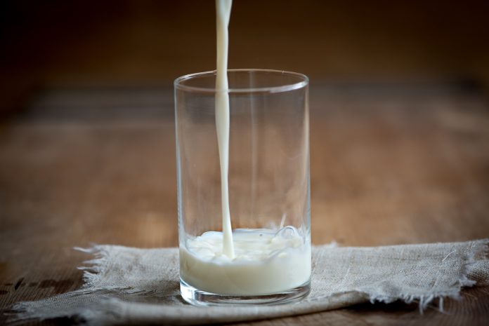 Ministerio de Agricultura y FEDEGÁN-FNG entregarán más de 400.000 vasos de leche a damnificados por ola invernal