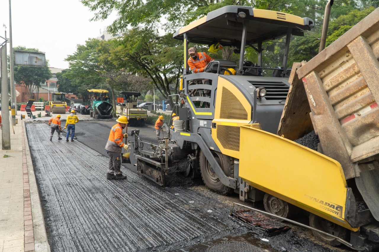 Plástico reciclado, nuevo elemento para pavimentación de calles en Medellín