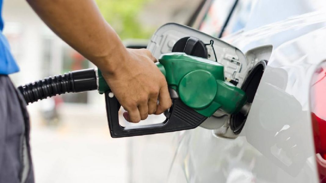 La gasolina incremento 250 pesos en Colombia