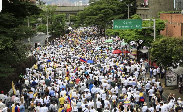 Día de marchas: concentraciones en varias ciudades contra el Gobierno de Petro