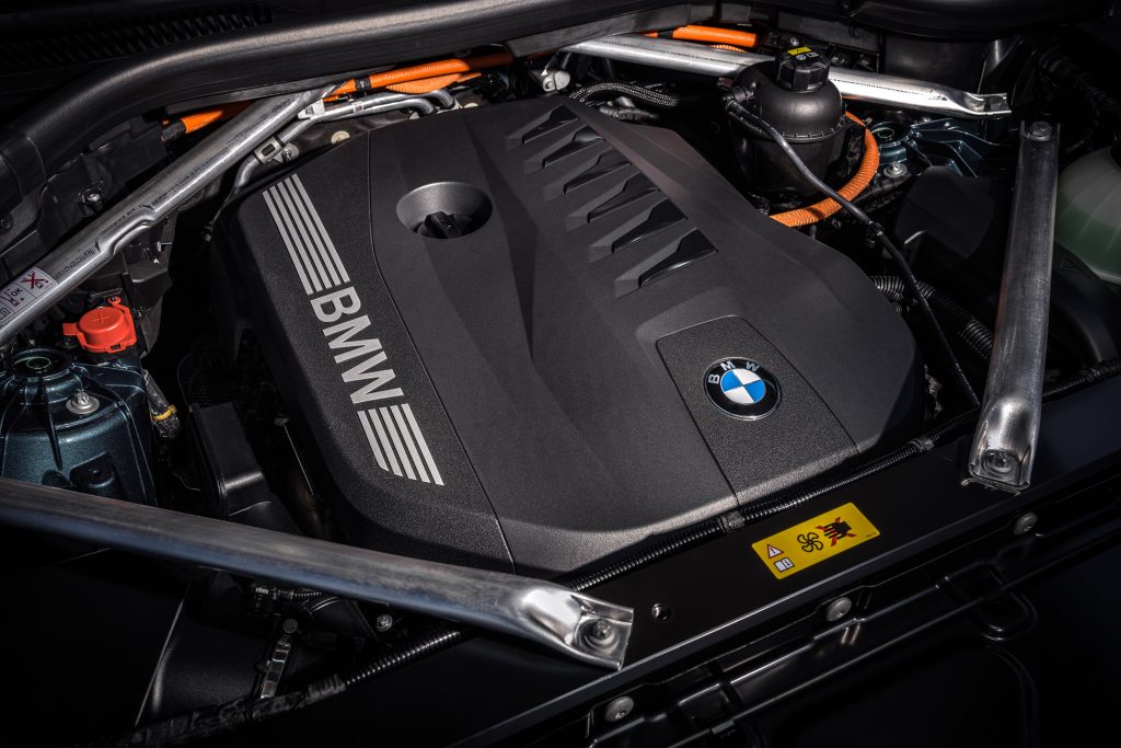 BMW presentó sus nuevas ediciones actualizadas X5 y X6 5 5