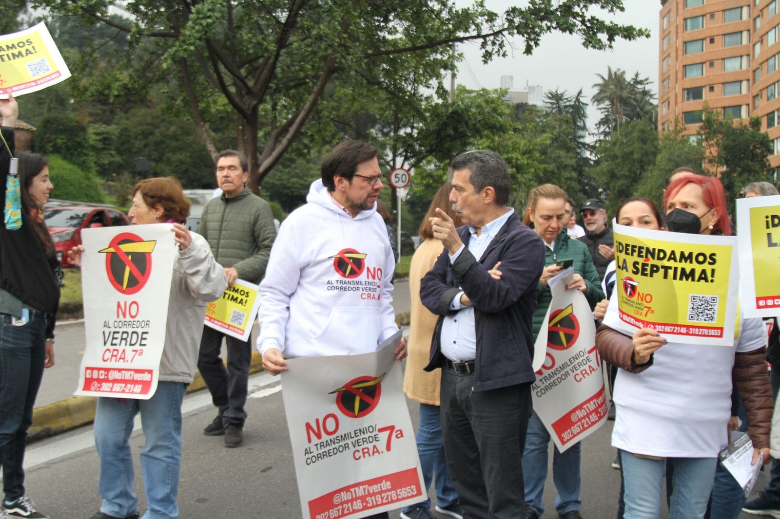 Protestas en la carrera séptima con calle 94 en Bogotá