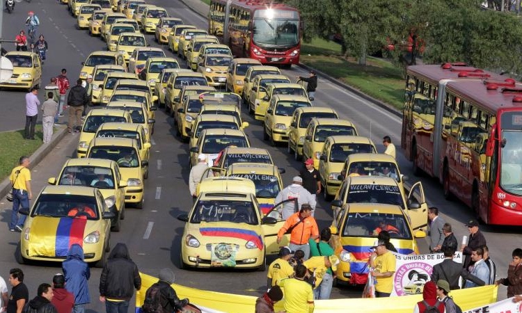 Paro de taxistas convocan a protestas en las principales ciudades de Colombia este 22 de febrero