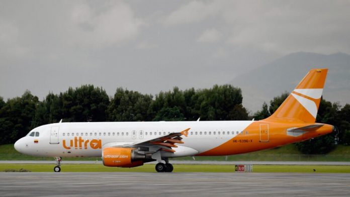 La suspensión de vuelos por Ultra Air generó una crisis aérea en Colombia.