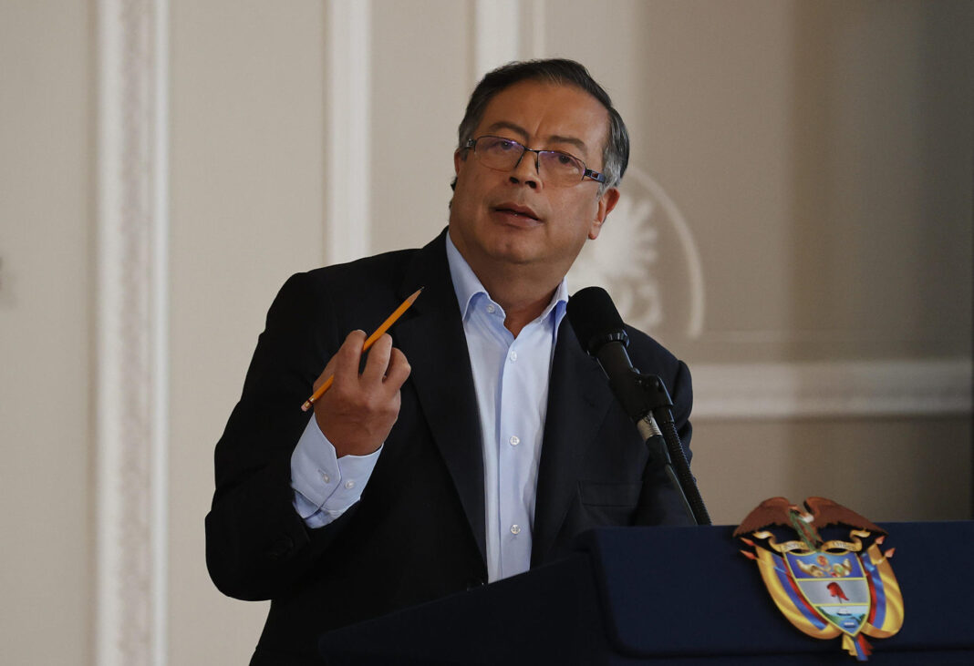 Gustavo Petro sigue aumentando su desaprobación. FOTO TOMADA DE: EFE