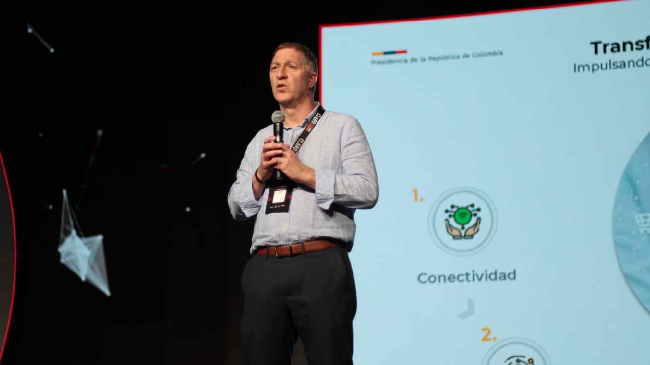 Saul Kattan fija objetivos del gobierno Petro en Transformación Digital