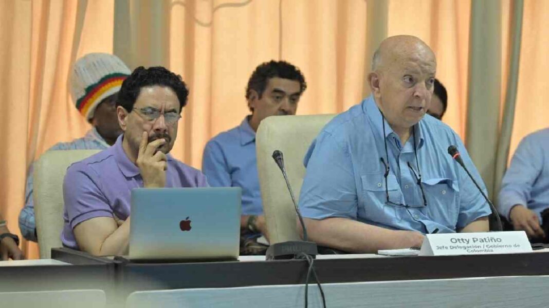 ELN y el Gobierno Nacional extienden diálogos 10 días más