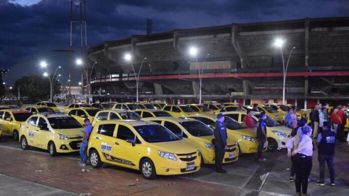 Gobierno Nacional descartó subsidio y tarifa diferencial en combustible para los taxistas