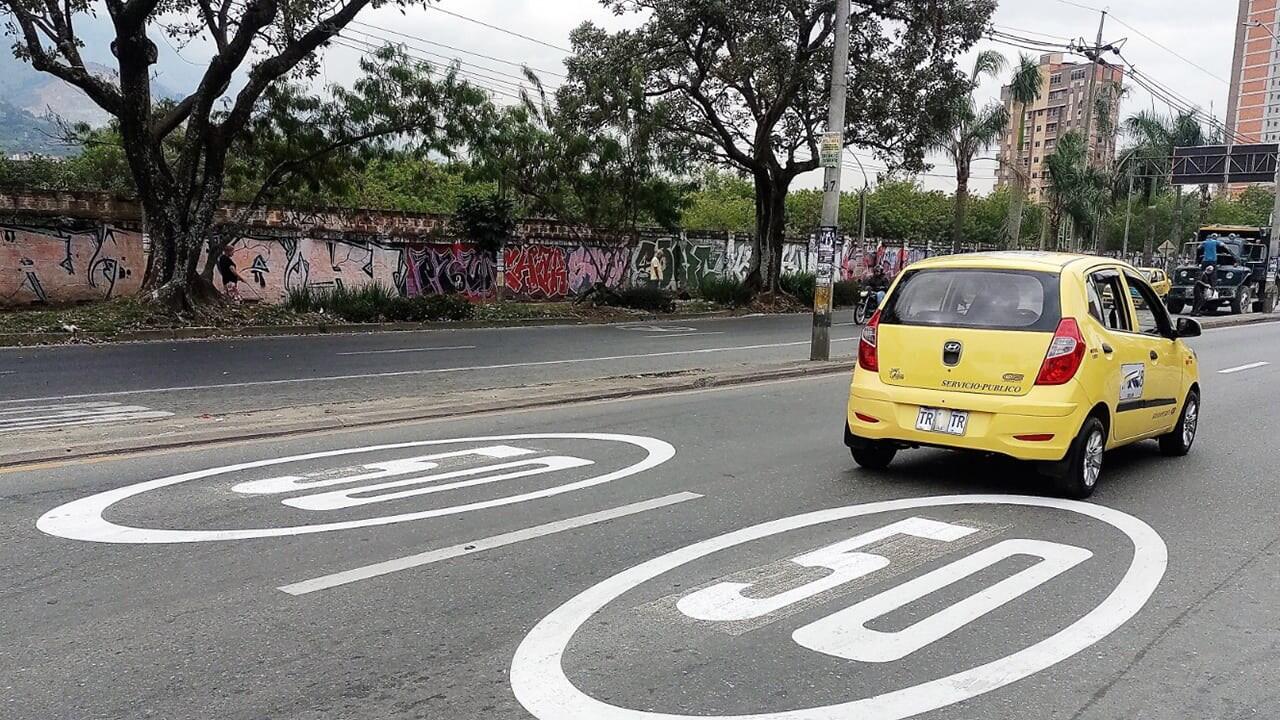 Estas son las 10 vías de Medellín que tienen nuevo límite de velocidad