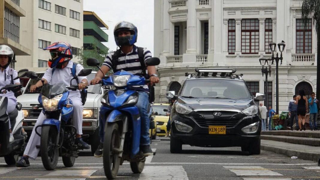Matrículas de vehículos y motocicletas sigue cayendo en Colombia