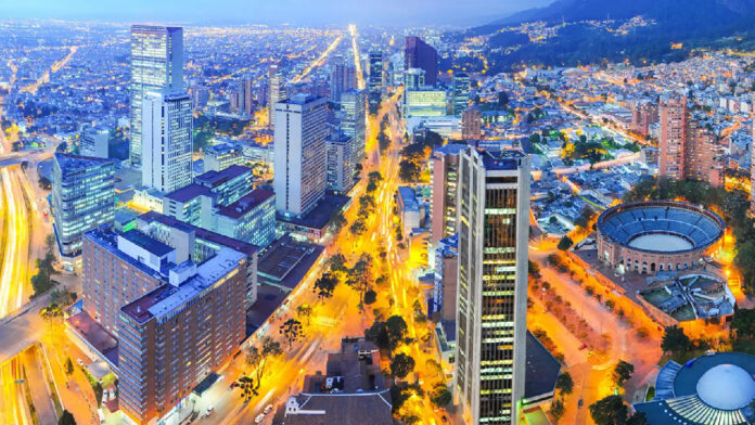 Bogotá se consolida como plataforma de inversión extranjera según Invest