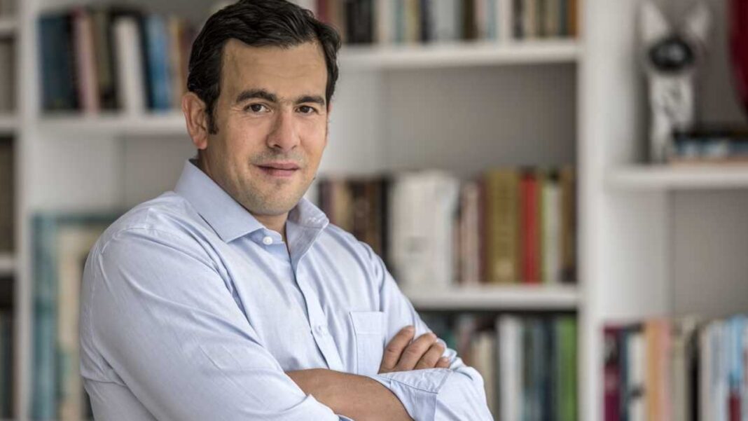 Rodrigo Lara crece en intención de voto