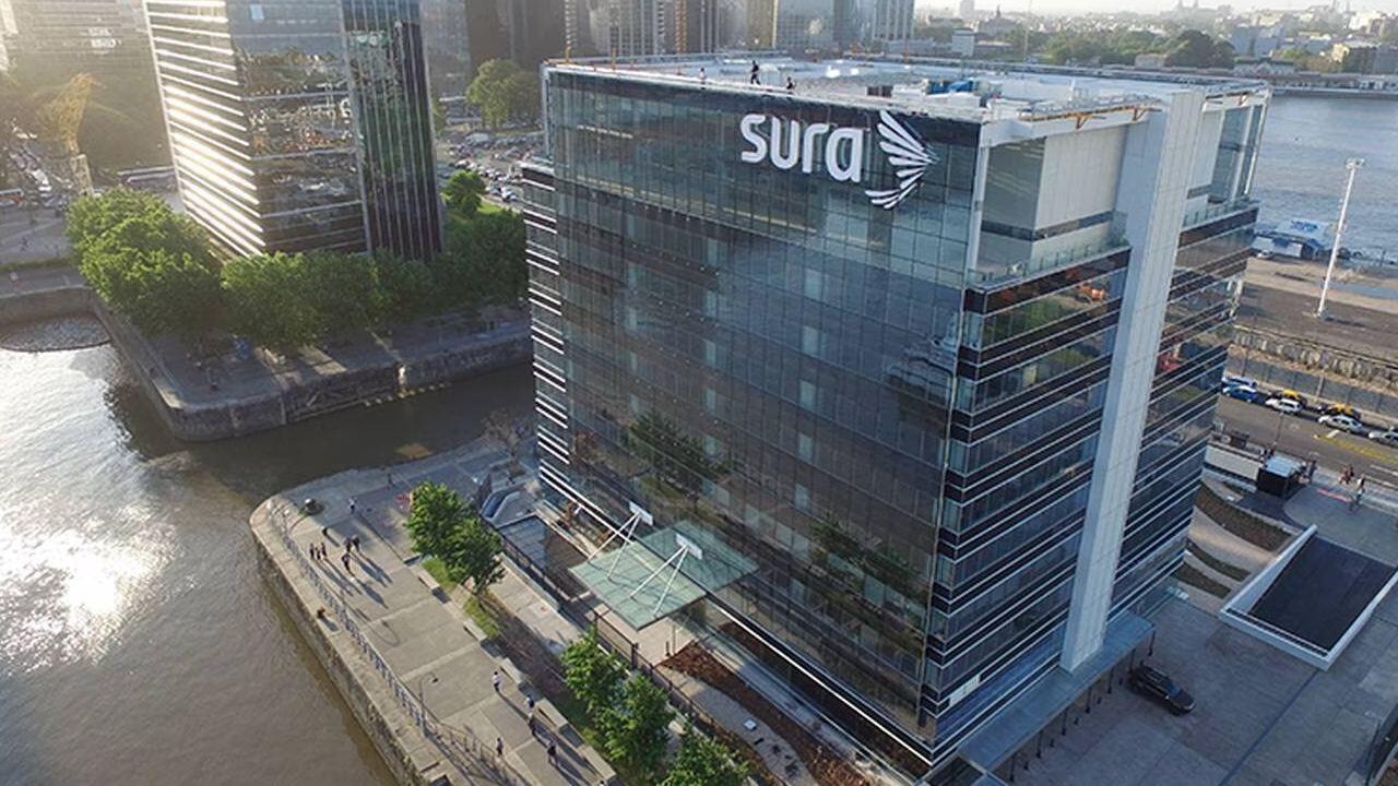 Grupo Sura venderá participación en Seguros Sura El salvador