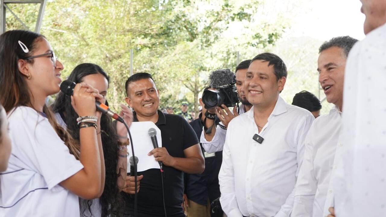 MinTIC fortalecerá conectividad en Antioquia con inversiones por $13.462 millones