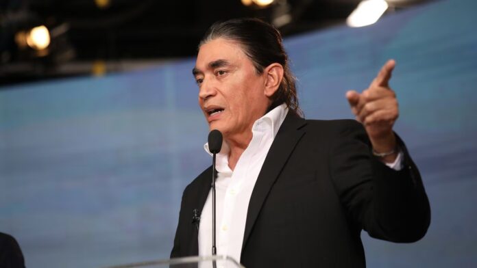 CNE estudiará demanda de nulidad de inscripción de Gustavo Bolívar