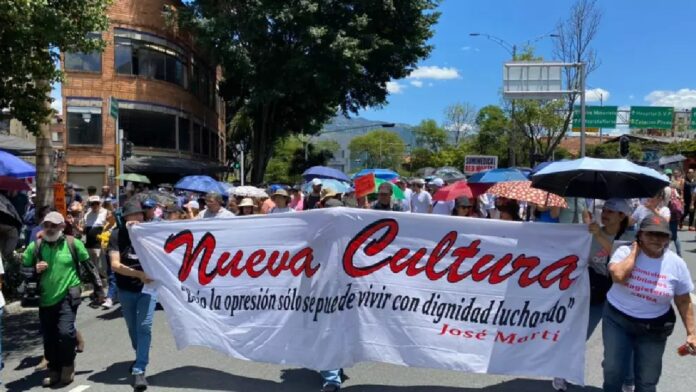 ¿Por qué protestan los maestros este miércoles en Medellín?
