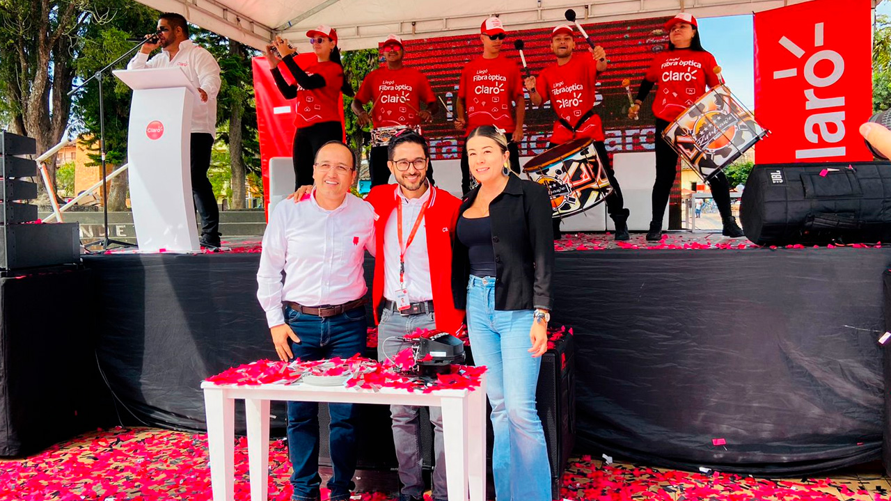 Más de 32.000 hogares y negocios en Carmen de Viboral y La Ceja, en Antioquia, serán beneficiados con la nueva fibra óptica que Claro ha instalado en estos municipios del oriente antioqueño.