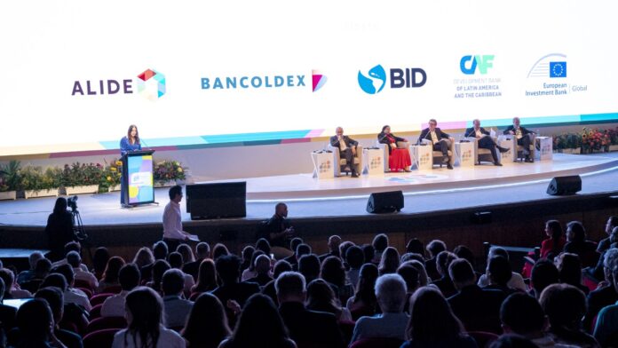 Finance in Common | Bancos de Desarrollo Finance in Common | Bancos de Desarrollo