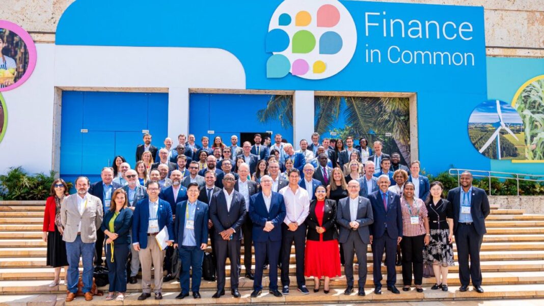 Tres temas fundamentales para desarrollo socioeconómico de América Latina: así fue el primer día en Finance in Common 2023