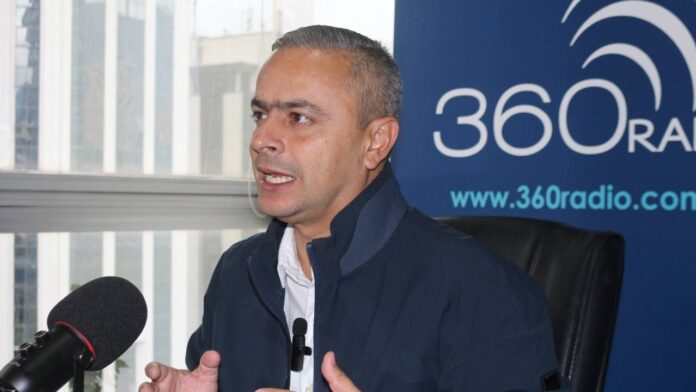 Juan Camilo Restrepo es uno de los candidatos que aspiran por la alcaldía de la ciudad de Medellín, el ex comisionado de paz estuvo en entrevista con 360 Radio.