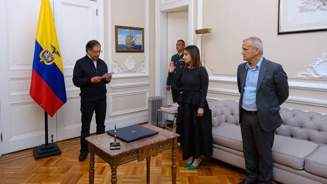 Sobre casi el medio día, la Fiscalía General de la Nación emitió un comunicado de prensa en sus redes sociales y página web, sobre el proceso que se adelante en contra de la nueva directora del Departamento de Prosperidad Social.